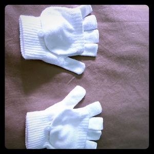 White brand new children’s gloves